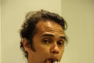 Un clarinete caribeño zigzaguea entre las melodías