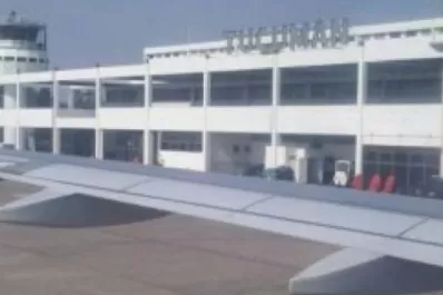 Un incendio de pastizales provocó preocupación en el aeropuerto