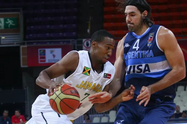 Argentina se aleja del Mundial de España