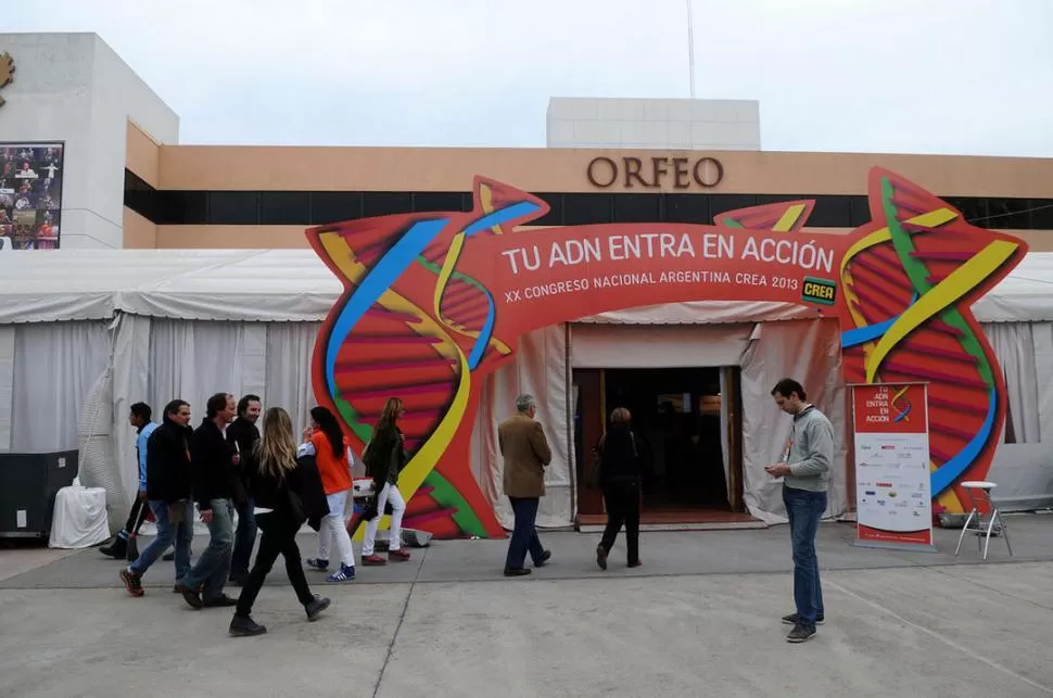 EL SECTOR. El encuentro de CREA se desarrolló en el estadio Orfeo, en la capital cordobesa, y convocó a más 2.500 personas. CONGRESOCREA.ORG.AR