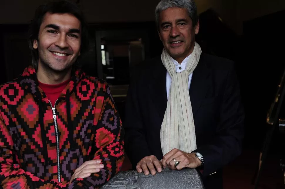 MÚSICOS. Gustavo Escalante y Luis Albornoz convocan al encuentro. LA GACETA / FOTO DE JORGE OLMOS SGROSSO