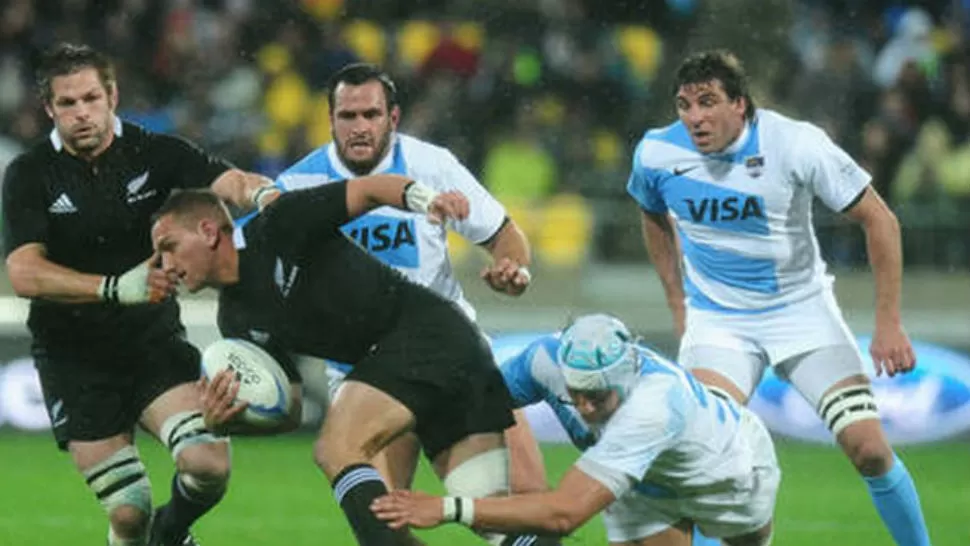 A BRAZO PARTIDO. Los Pumas dieron una gran batalla en la tierra de los campeones del mundo. 