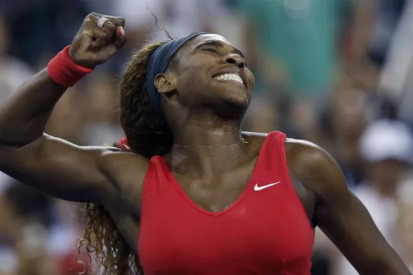 Serena Williams logra su quinto título en casa y su Grand Slam 17