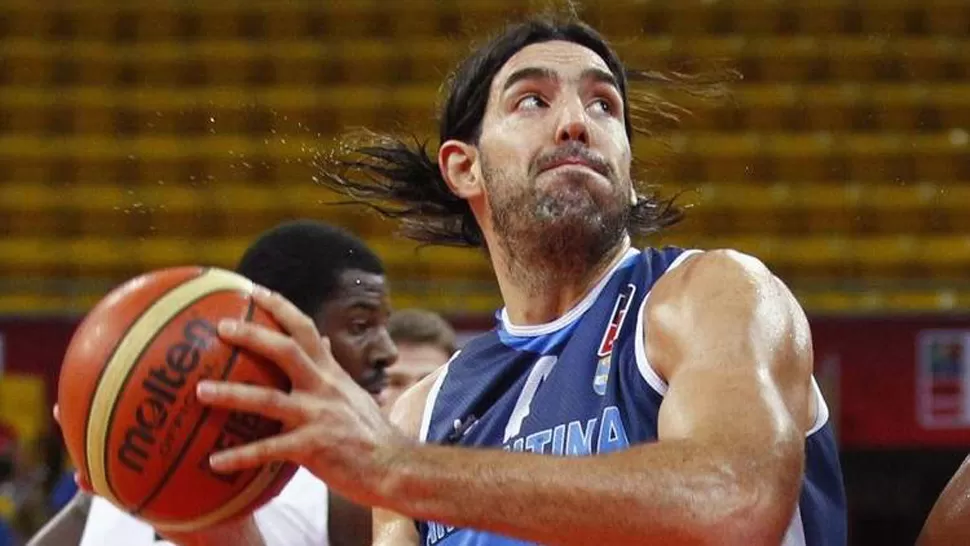 LÍDER. Luis Scola fue clave en el triunfo ante Canadá. REUTERS