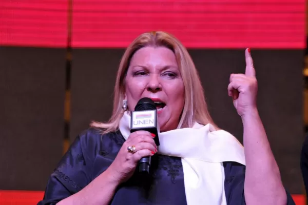 Carrió alertó sobre un golpe institucional y sólo encontró rechazos