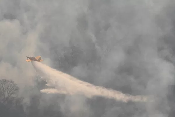 Pelearon contra el fuego para resguardar al cerro