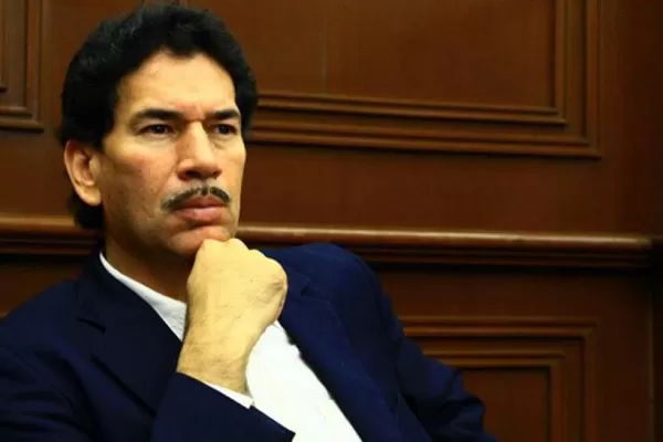 Matan a machetazos a diputado mexicano en medio de entrevista y frente a su familia