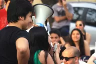 Estudiantes de cine cortarán la avenida Aconquija al 700