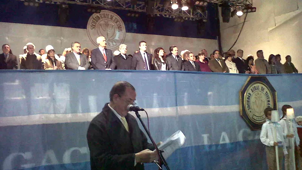 ACTO OFICIAL. Todas las autoridades de la Sociedad Rural estuvieron presentes. LA GACETA / FOTO DE HÉCTOR PERALTA