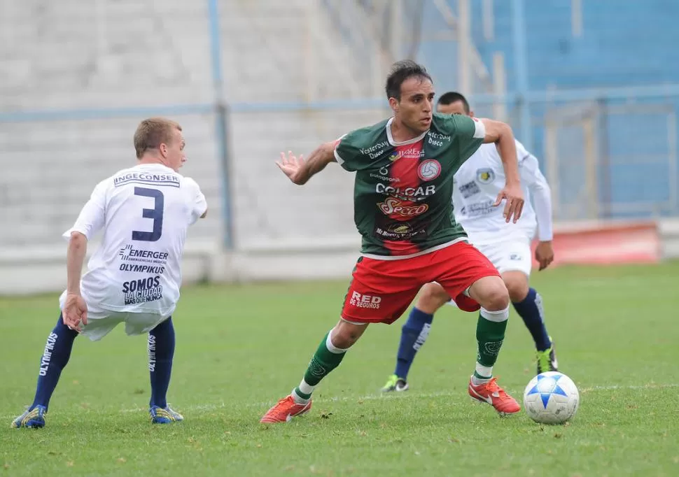 BUEN TRABAJO. Ricardo Tapia, en base a buenos rendimientos, se ganó la titularidad en la media cancha de San Jorge. LA GACETA / FOTO DE HÉCTOR PERALTA