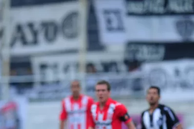 Nada por aquí, nada por allá