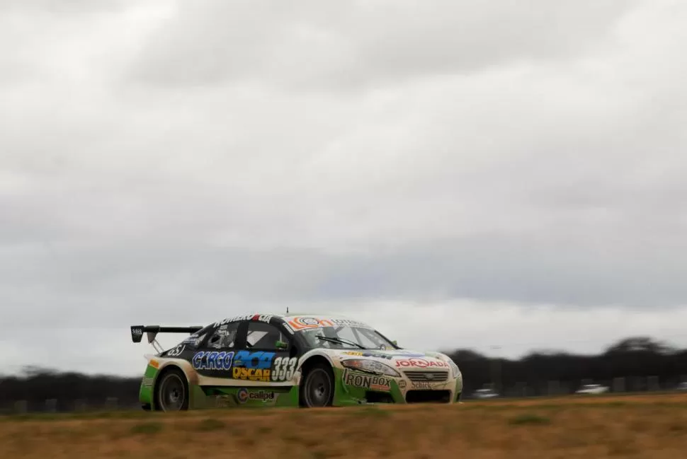 SÍ, PERO NO. Por ahora, se puede hablar de Gustavo Micheloud como ganador de la prueba de Toay, con un Ford Mondeo. 