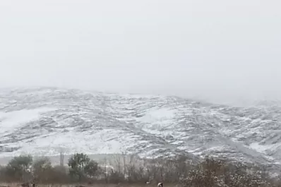 Persiste la nieve en las cumbres que rodean a Tafí del Valle