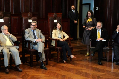 Una comitiva de juristas fue recibida por la Corte Suprema