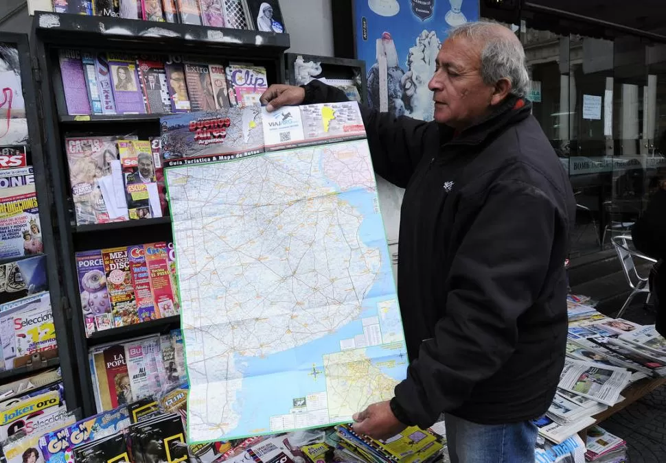 NO LO DEJES ESCAPAR. Conseguí el segundo mapa en los puestos de venta. LA GACETA / FOTO DE ANALIA JARAMILLO 