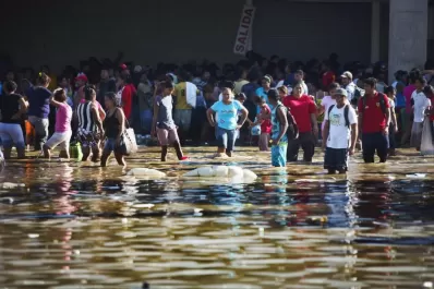 Acapulco quedó devastado por las torrenciales lluvias