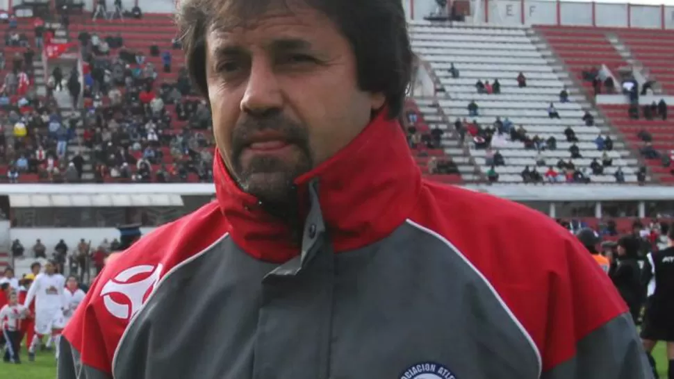 OPTIMISTA. El DT de Argentinos Juniors, Ricardo Caruso Lombardi, afirmó hoy, en la previa al partido del domingo ante Boca Juniors por la octava fecha del torneo Inicial, que si su equipo está bien le puede ganar a cualquiera.