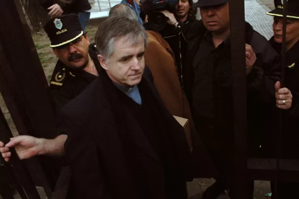 Piden la inmediata detención de Grassi