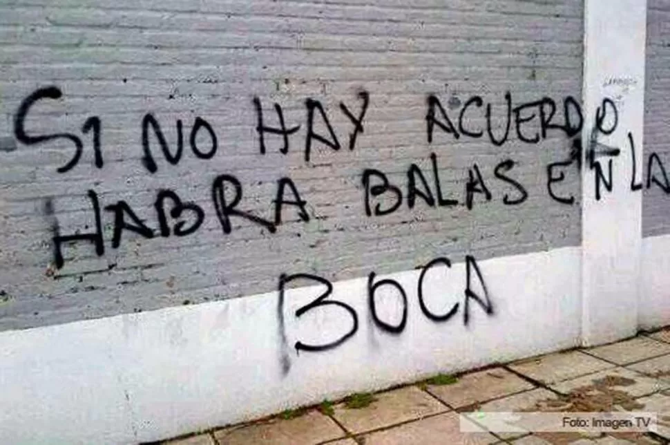 CLARITO. En la semana esta fue otra de las intimidaciones que se sellaron en las paredes cercanas al estadio. 