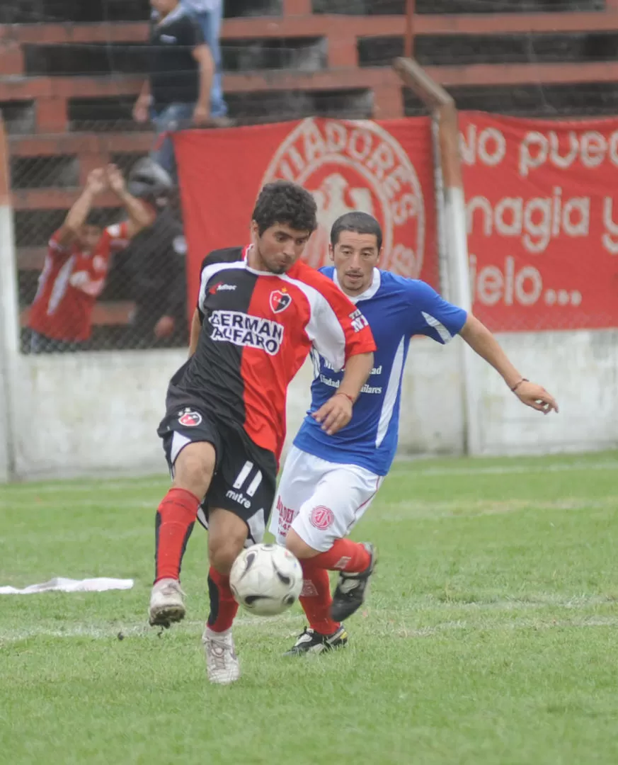 GOLEADOR. Gabriel Núñez anotó el primer tanto de Amalia en el Argentino B. 