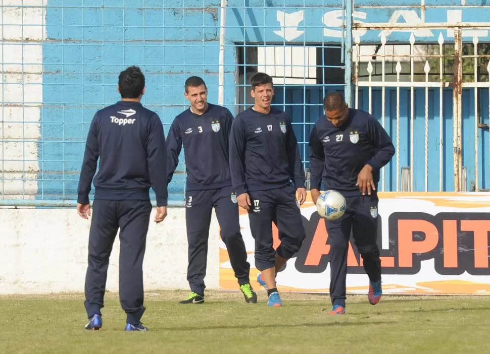 VOLVER A SER FELIZ. Píriz Alves será titular por primera vez en lo que va del torneo y espera convertir.  