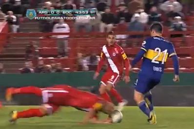 Iñiguez trabó con la cabeza y perdió tres dientes