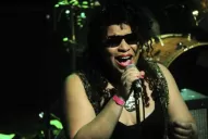 El espíritu blusero vive  en Deborah Dixon