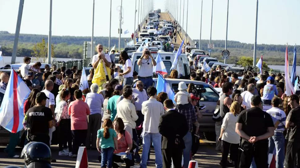 MALESTAR. Asambleístas de Gualeguaychú rechazan que UPM amplíe su producción. FOTO TOMADA DE INFOBAE.COM