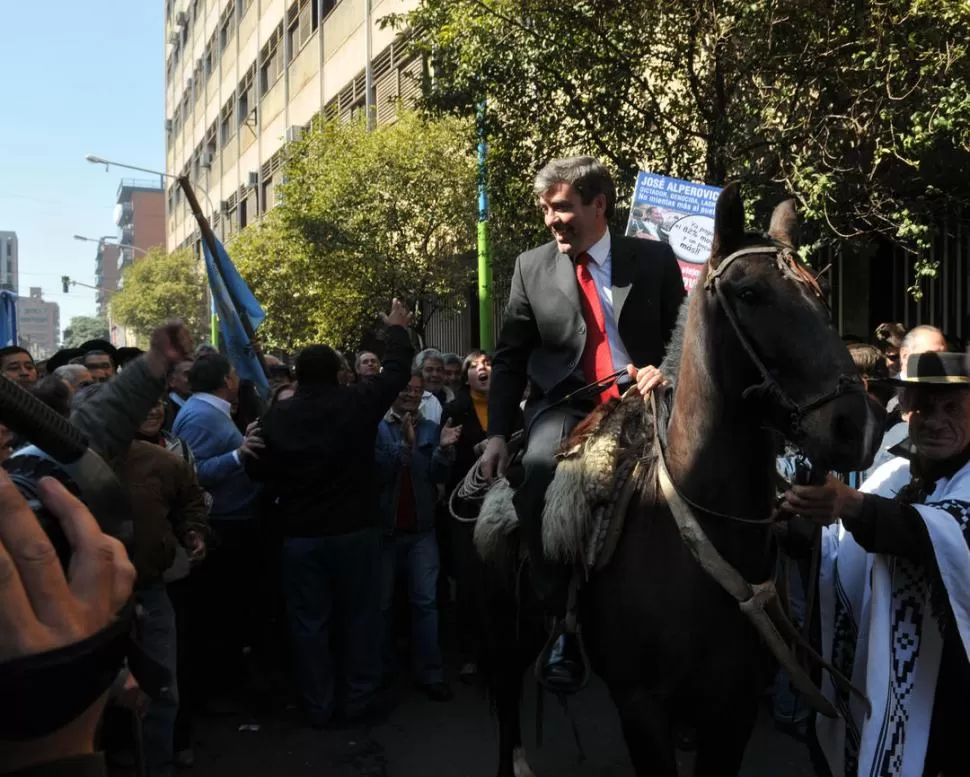  LA GACETA / FOTOS DE JORGE OLMOS SGROSSO - HECTOR PERALTA (ARCHIVO)