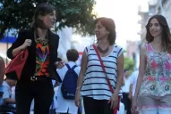 Un club de chicas que intentan contagiar el Se puede