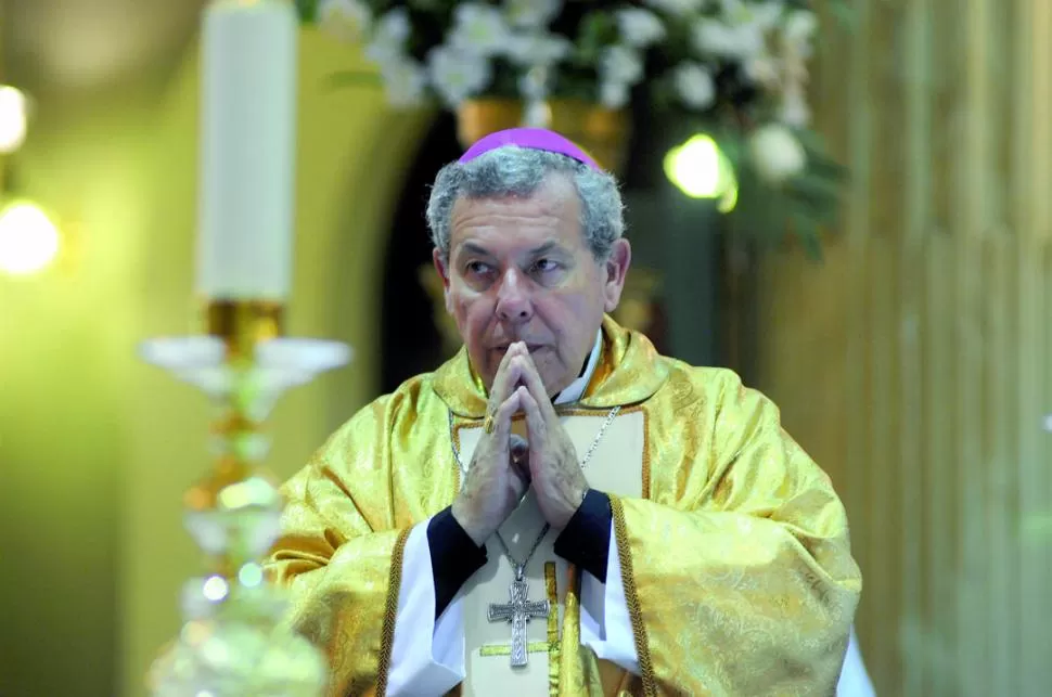 EN LA CATEDRAL. Ruiz Arenas celebró una misa con monseñor Zecca. 