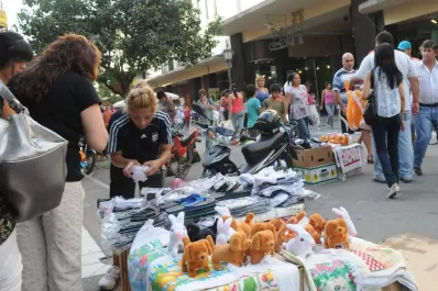 Ambulantes acordaron con el Ejecutivo seguir en el centro hasta el 6 de enero