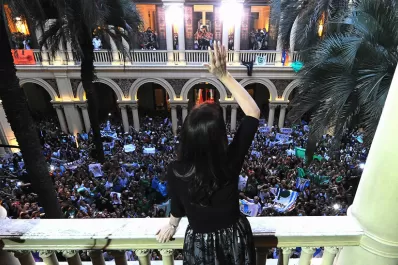 En su primer discurso, Cristina Kirchner convocó a seguir profundizando el modelo