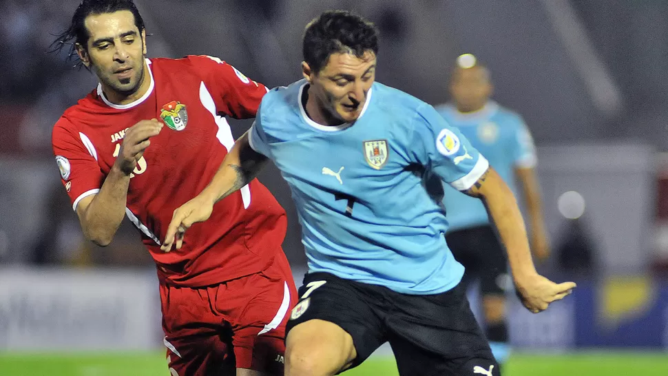 A MEDIA MAQUINA. A Uruguay le sobró con la goleada lograda en Jordania. TELAM