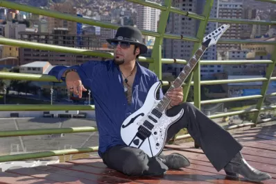 Xavier Moyano se despide de Tucumán con amigos