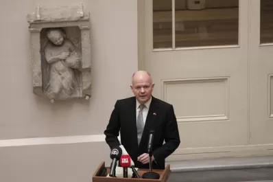 Hassan Rohani insiste en que se alivien o eliminen las sanciones económicas internacionales