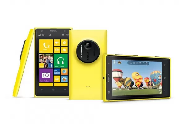 Nokia Lumia 925 Y 10120: dos smartphones en los que la cámara es (casi) todo