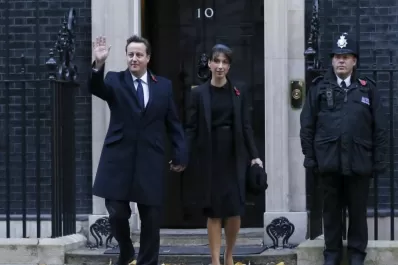 Cameron seguía en Twitter a una agencia de prostitución