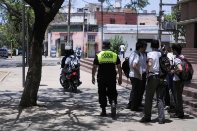 Un arrebatador acecha a los alumnos del colegio Tulio