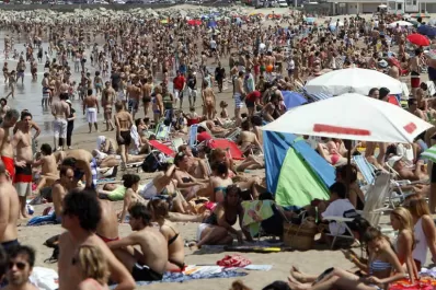 Miles de turistas se movilizaron hasta la Costa Atlántica