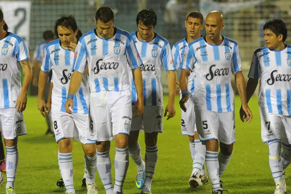 Atlético no pudo en el Monumental y perdió con Almirante Brown