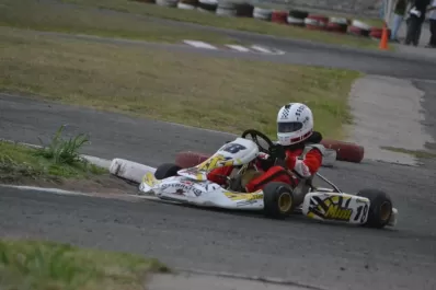 Un apagón y la lluvia frenaron la última fecha en El Timbó
