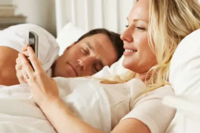 La tecnología disminuyó el sexo, según un estudio