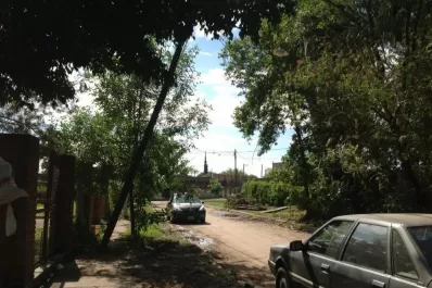 Continúan sin luz desde la tormenta