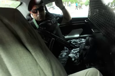 Detienen a dos ex altos jefes de la Policía, acusados de encubrir el crimen de Paulina Lebbos