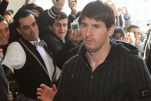 Messi llegó al país para seguir con su recuperación