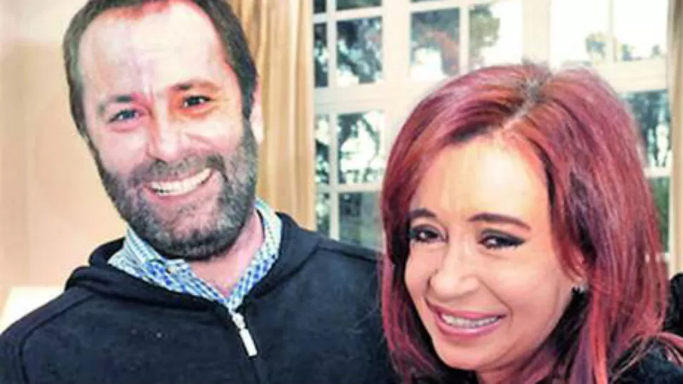 JUNTOS.- Juan Carlos Molina, con la Presidenta Cristina Fernández. IMAGEN TOMADA DE CLARÍN.COM