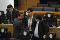 Legisladores del PJ no ocultan su simpatía por el massismo, y desafían a Alperovich