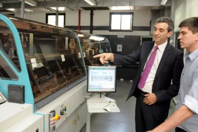 Otorgarán pasaportes al instante en el aeroparque metropolitano