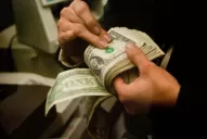 La pizarra del dólar suma cotizaciones